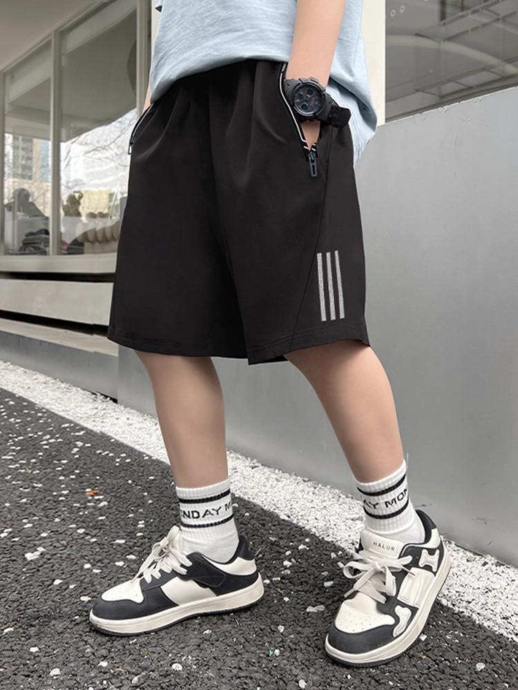 Summer Boys' Mid-Length Casual Quick-Dry Shorts - Lightweight, Breathable Ice Silk for Sporty Kids.