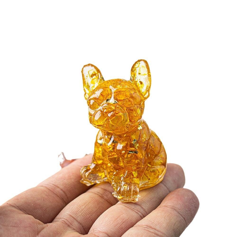 Hundefigur aus Kristallharz im modernen, minimalistischen Design – perfekt für die Dekoration von Zuhause oder Büro – Geschenkidee