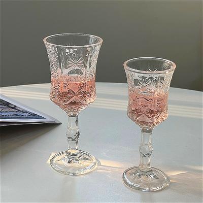 50ml/100ml Nádherný vyrezávaný pohár na šampanské Luxusný pohár na koktaily Elegantný vysokonohý pohár Pohár na sladké víno Pohár na párty