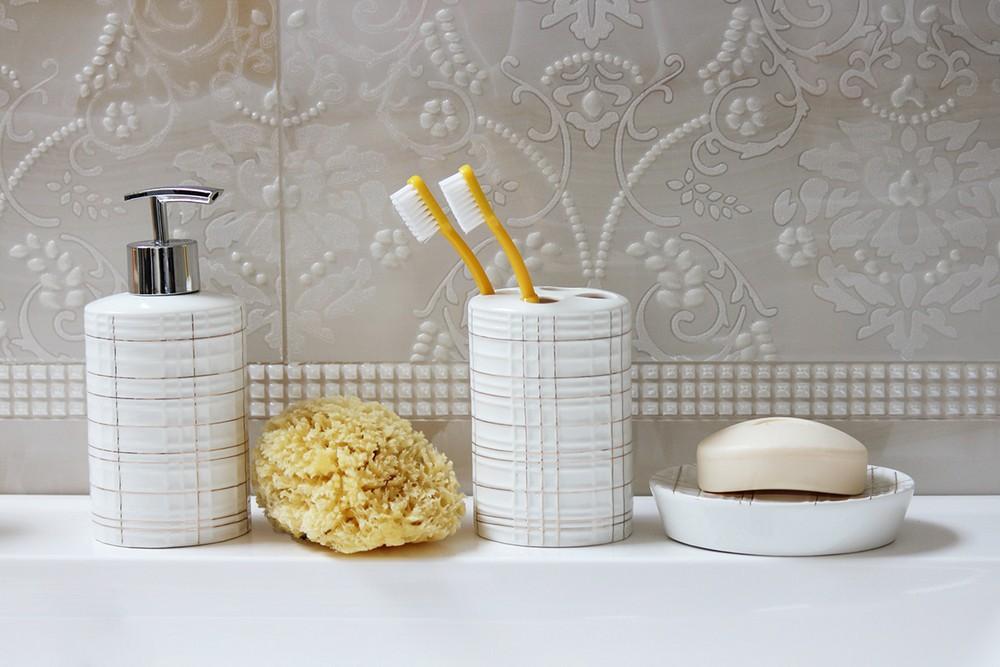 AWD INTERIOR Alize 1369 Bathroom Mug, White Porcelain