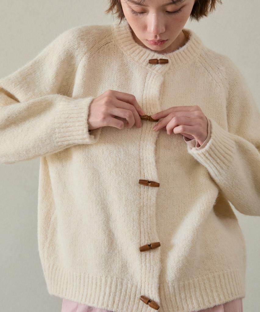 WIOE Toggle Button Kint Cardigan_Ivory
