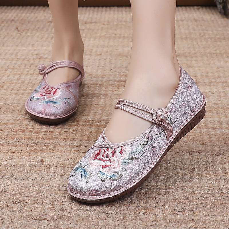 Wiosenne i jesienne buty etniczne haftowane w stylu chińskim pojedyncze buty starożytny kostium wróżki buty Hanfu buty dla matki stare północne buty z tkaniny w