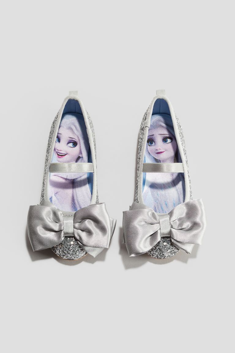 

Туфли на плоской подошве HM с блестками серебристого цвета Frozen