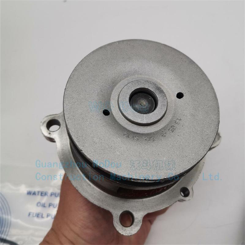 

Suitable for excavator Volvo EC140B 210B 240B 290B Deutz D6D/D6E engine water pump high-quality excavator temporary work