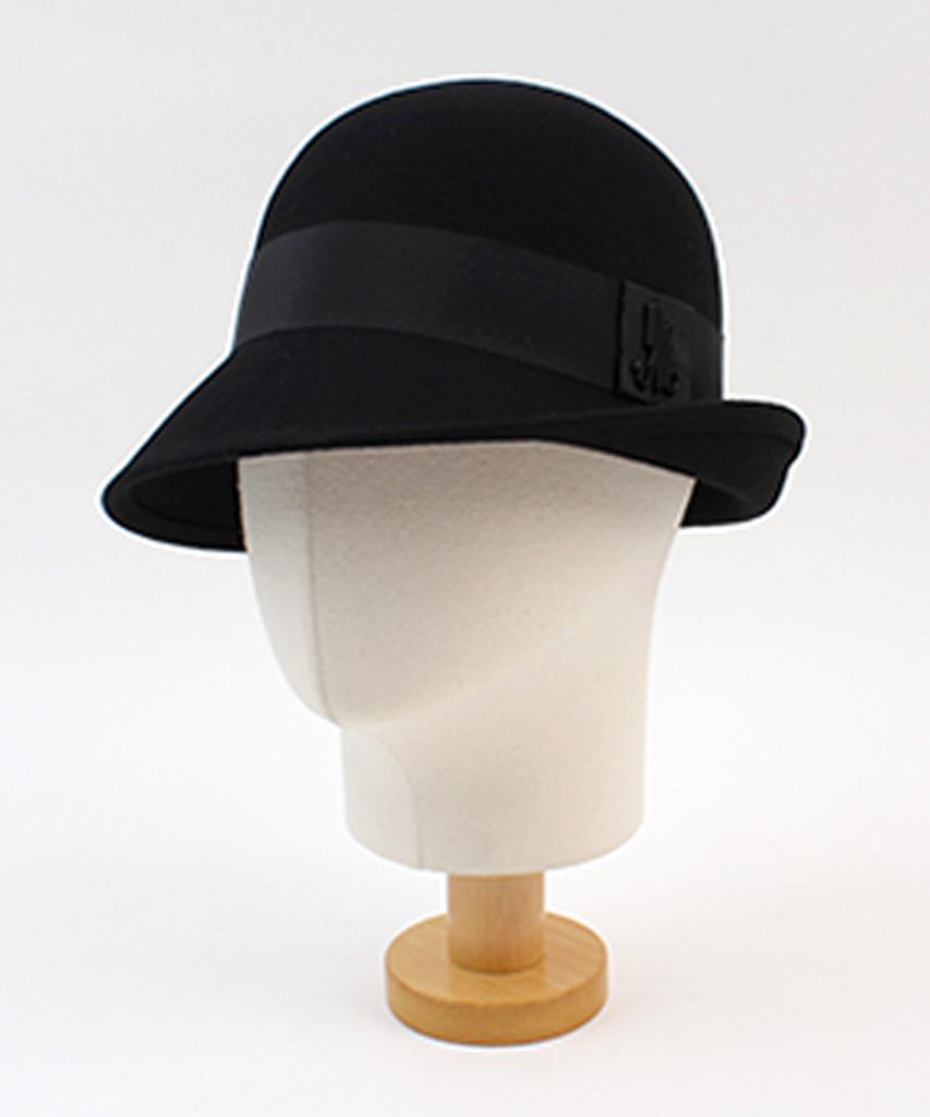 Yunibeosyeolkemiseuteuli French Bk Line Wool Black Cloche Hat