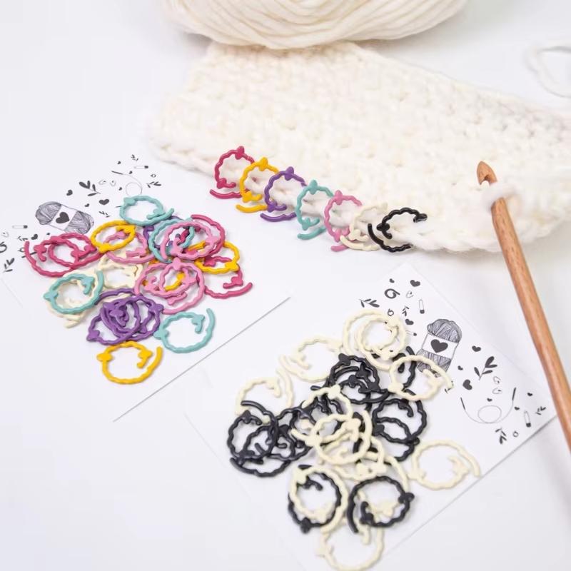 Crochet Hooks Stitch Markers – Openable Coil & Colorful Fruit/Animal Alloy Stitch Markers for Knitting and Yarn Crafts
