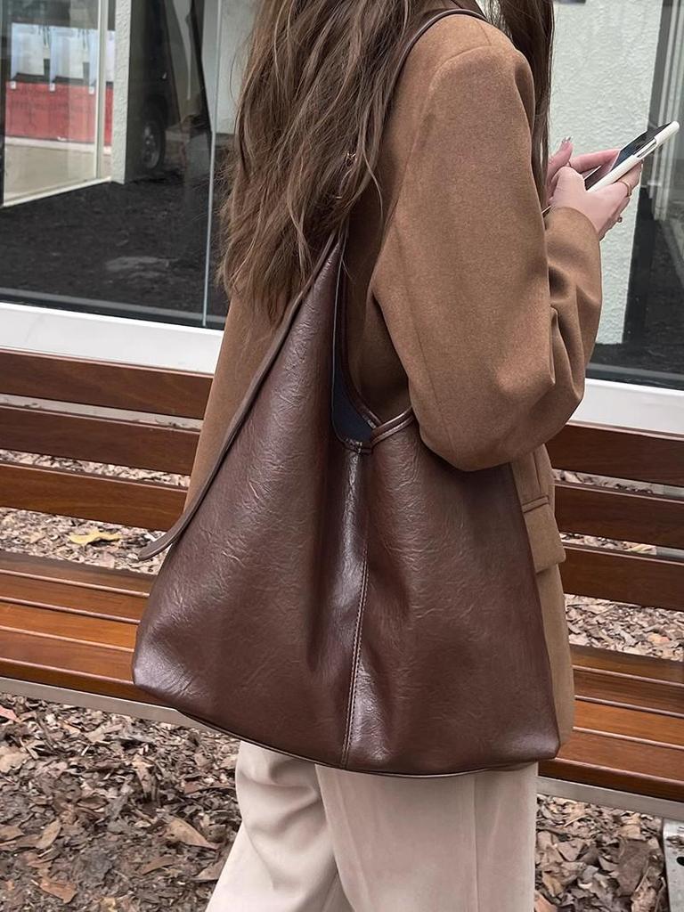 Women's Large Capacity Soft Leather Shoulder Bag - 2025 Spring/Summer Retro Crossbody for Commuting & Mother-Child Use