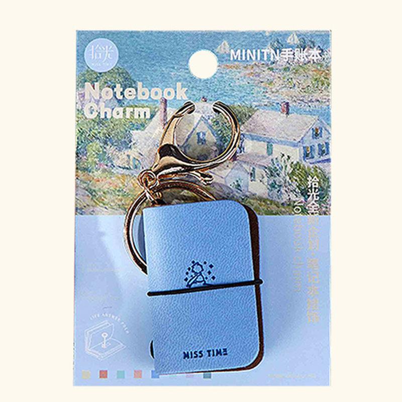 PU Nyckelring Mjukt Läder Mini Bärbar Dagbok Ryggsäcksberlock Anteckningsbok Litterär Stil Förvaringstillbehör