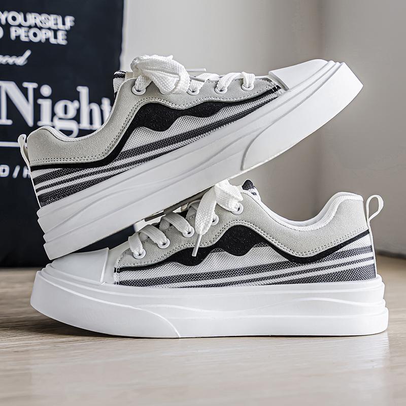 Men 's Casual Four Seasons Fashion Skateboarding Students Comfortable Sneakers Boys Trending Soft Sole Breathable Shoes
