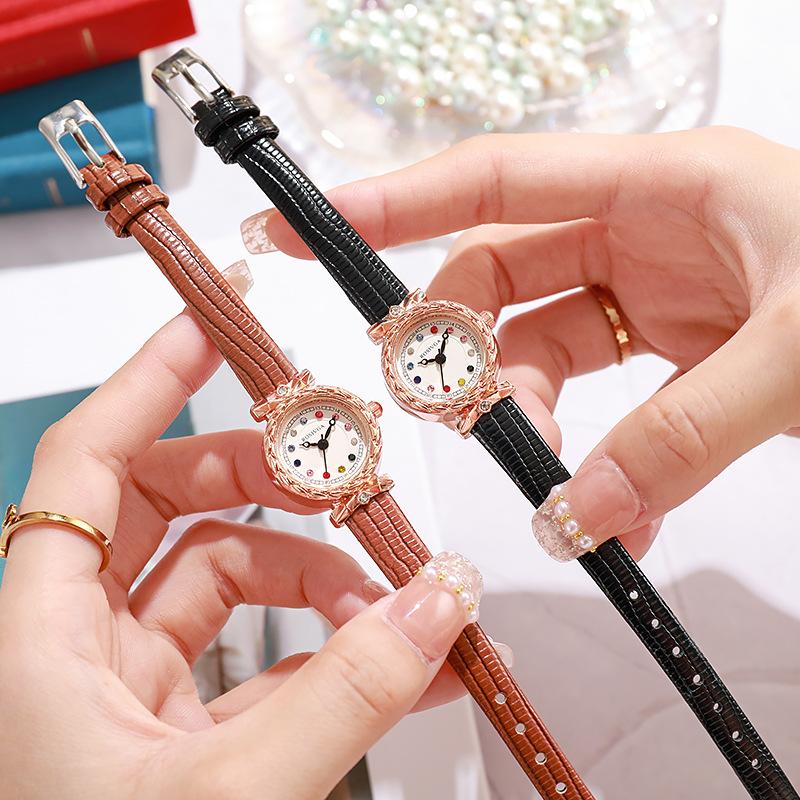 Women' Watches Rhinestone Quartz Wristwatch Leather Strap Watch