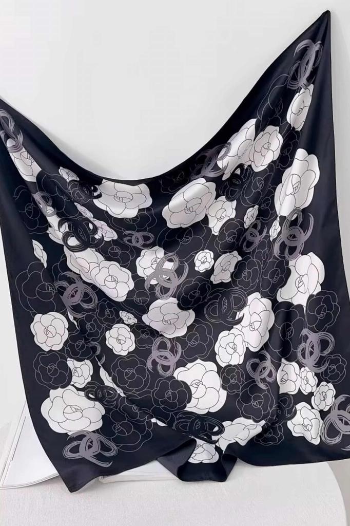 Scarf 90x90 Black and White with a Floral Motif - Elegance and Contrast