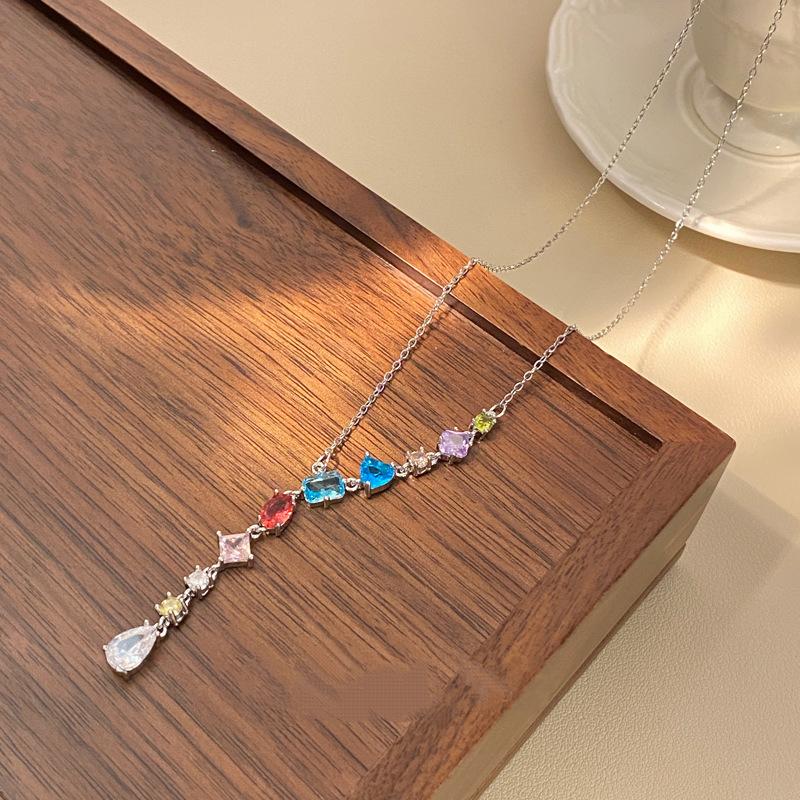 Exquisite Fashionable Necklace Candy Colored Zircon Pendant Women Collarbone Chain Niche Design High-End Atmosphere Banquet
