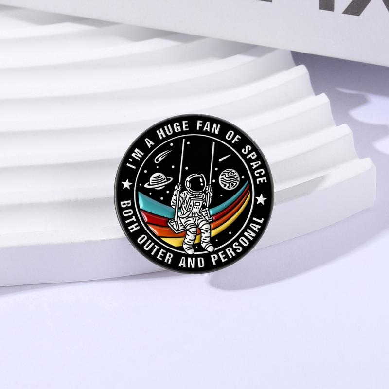 Großer Fan von Weltraum Äußerlich und Persönlich Emaille Anstecknadeln Astronaut Schwingende Brosche Revers Abzeichen Cartoon Punk Schmuck Geschenk für Freunde