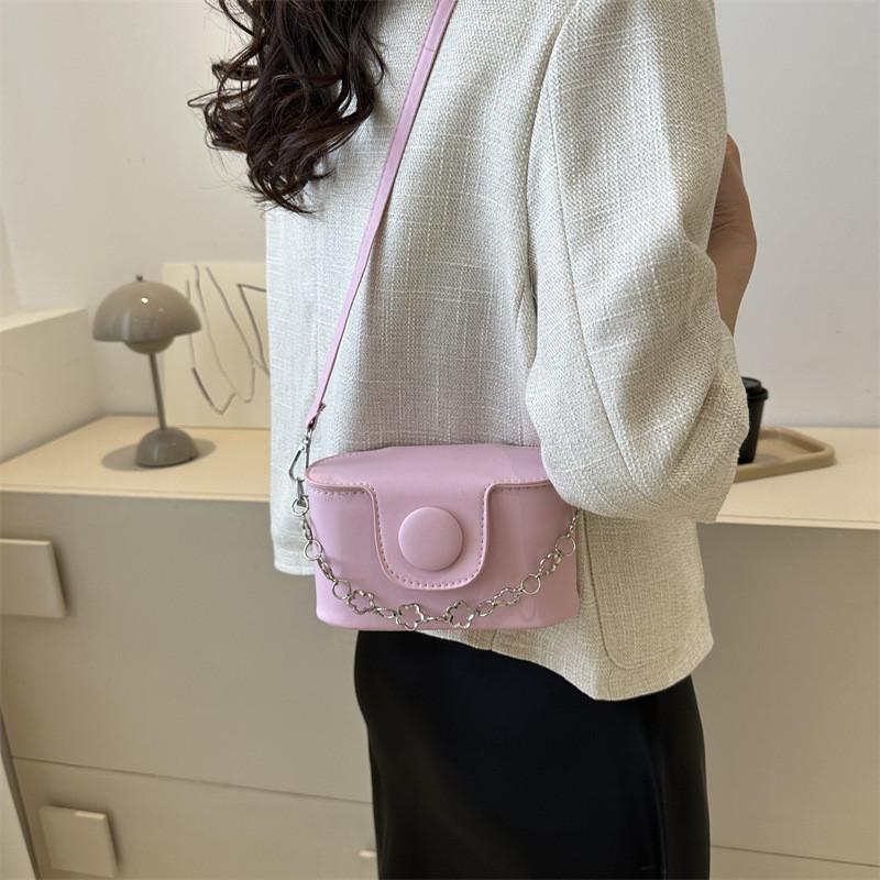 Chic And Fashionable Small Shoulder Bag For Women Perfect For Everyday Use