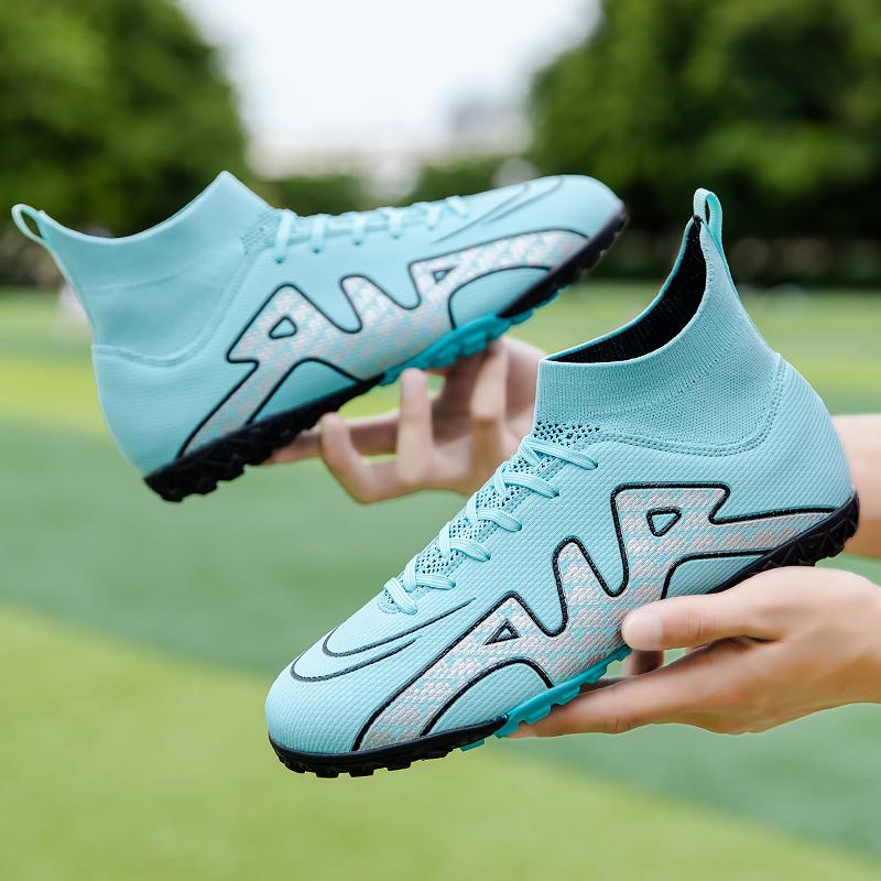 

New High Quality Men Football Boots TF/FG Light Non-Slip Professional Soccer Shoes Youth Outdoor Training Football Sneakers Men 32