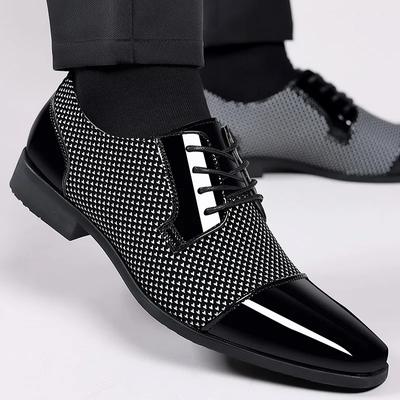 Scarpe da Uomo Classiche di Tendenza per Uomo Oxfords Scarpe in Pelle Verniciata Stringate Formali Nere in Pelle Scarpe da Cerimonia Nuziale 2024 Hot