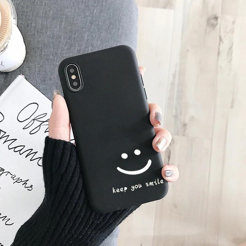 Fashion Simple Smile Face Couple Case For iPhone 17 16 15 Pro Max 13 7 11 12 14 Plus Mini Black White Soft Silicone Phone Cover