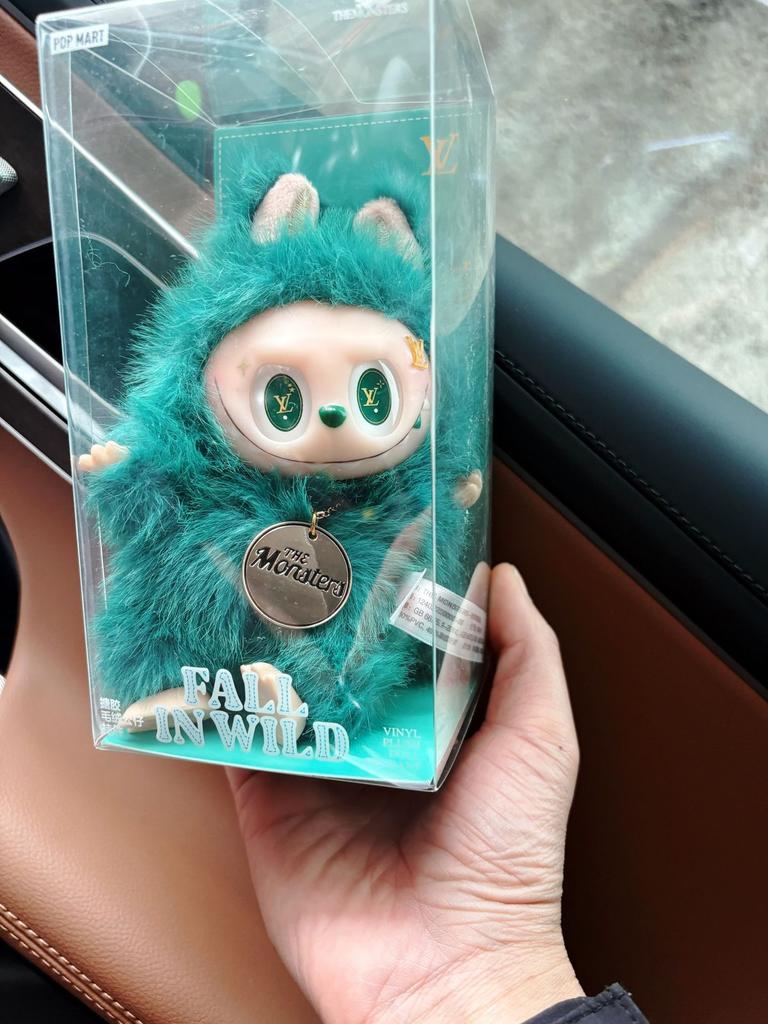 Limited Edition Plush Toy LABU Cartoon Labubu V3 Plush Toy Stuffed Anime Vinyl Face Love Serenity Labubu Doll Bag Pendant Key Birthday Gifts Girl