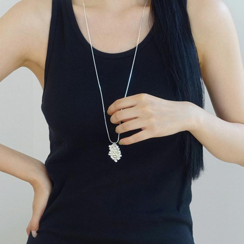 

PONY PRESS CLUB Silver Cluster Necklace Silver Cluster Necklace