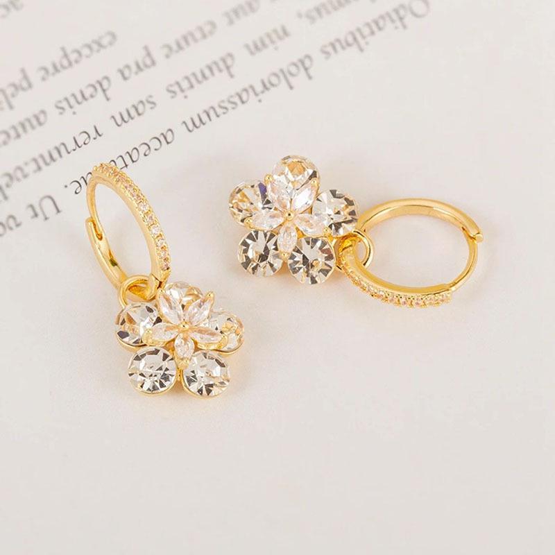Fresh Zircon Flower Ear Cuff Earrings - Spring/Summer 2024 Fashion Niche Design