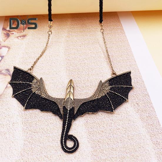 Gothic Dragon Necklace for Men Women Rock Pterosaur Ancient Necklace Lucky Flying Dragon Pendant Jewelry
