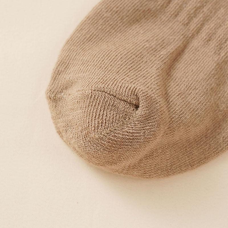 Women's New Solid Colors Socks Lettered Mid-tube Socks Women Breathable Deodorant All-match Trendy Casual Sports Socks