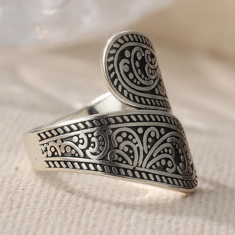 Vintage Trendy Carved Pattern Irregular Opening Ring Classic Ethic Style Resizable Rings Accessories Jewelry Gifts