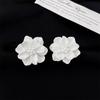 Stylish, simple and versatile exaggerated flower earrings, fresh temperament and three-dimensional multi-color flower pearl ears