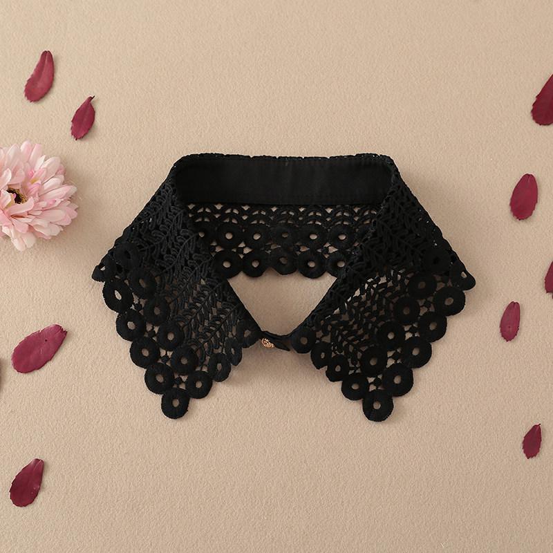 Všestranný dámský falešný límec s krajkovým lemem