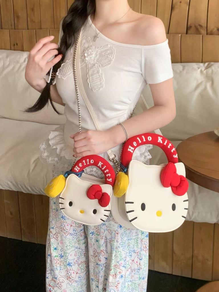 Hello Kitty Shoulder Bag for Made with Materials and Featuring a Cute Cat A Popular Gift for Perfect for and [Toutou] [Official] Women, High-Quality