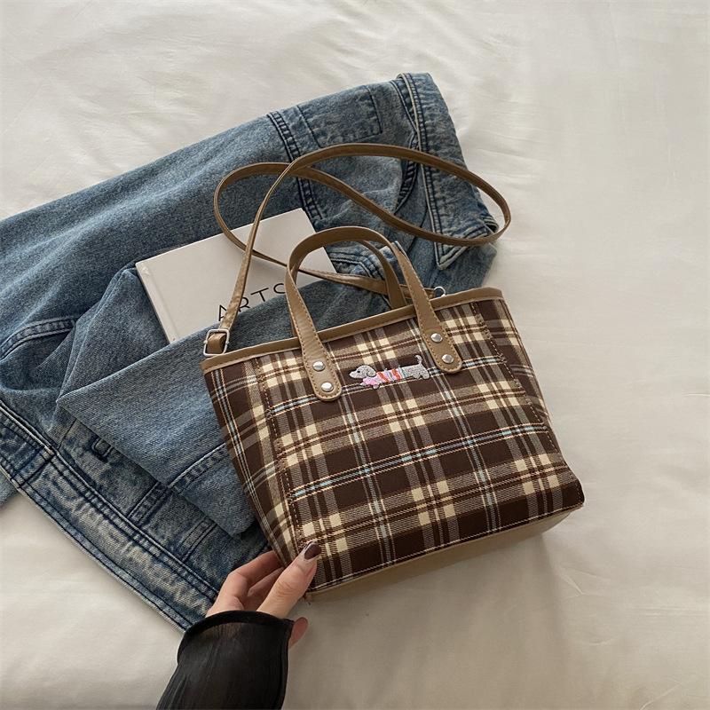 

Национальная сумка женская 2025 новая осень и зима модная милая сумка универсальная повседневная сумка-мессенджер