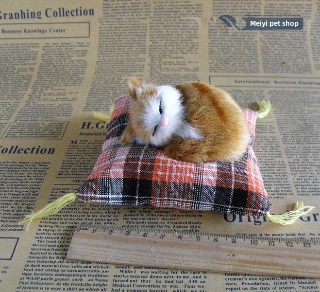 

Набор для симуляции кошки: Четыре набора с пятью фигурками кошек и аксессуарами - Тема черной кошки