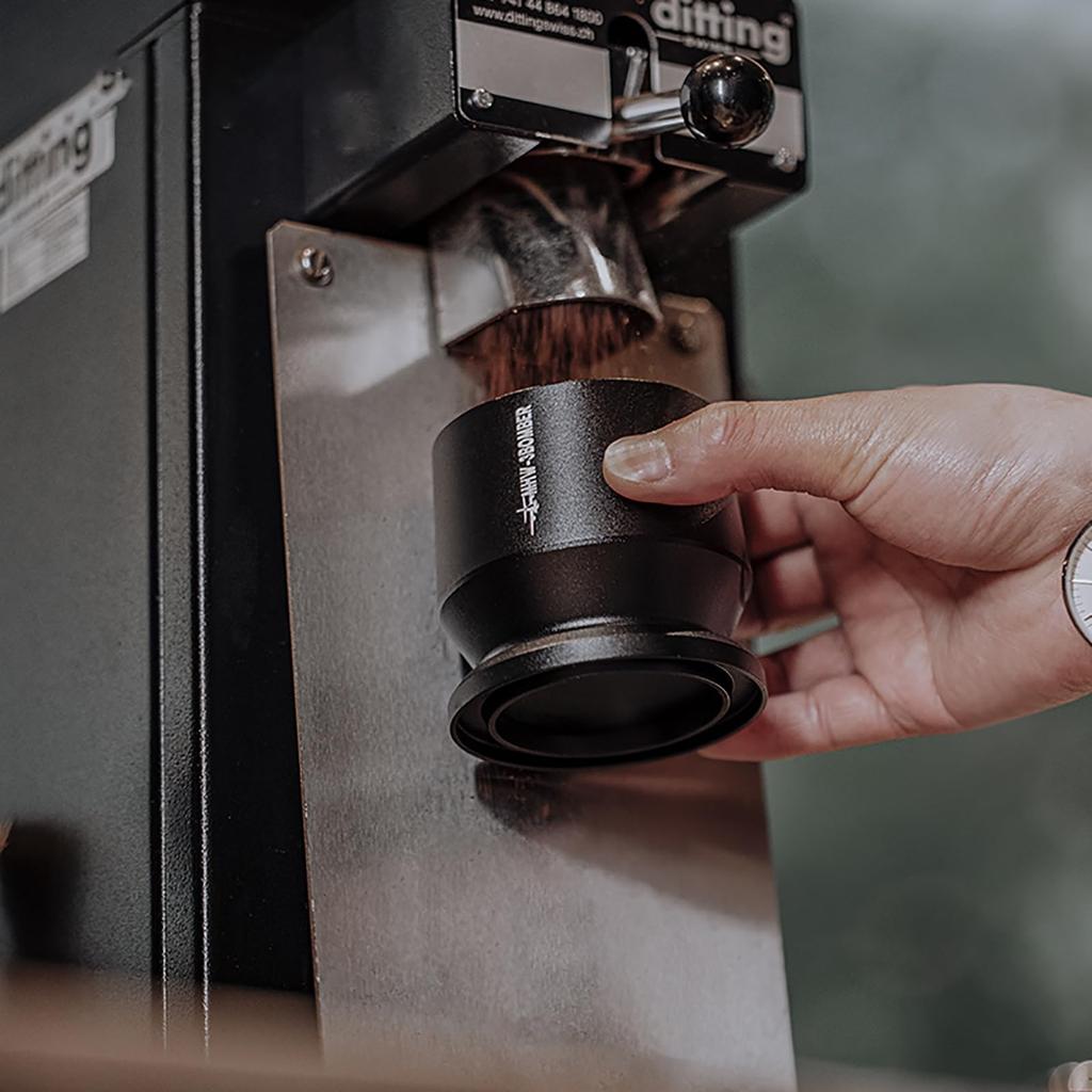 MHW-3BOMBER 51-54mm Espresso Dosing Cup Coffee Powder Receiving Cup 53mm Blind Shaker Espresso Machine Accessories Dosing Funnel Black DR5504B