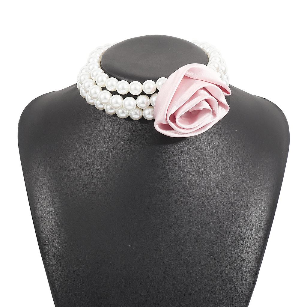 French retro romantic Hepburn style pearl necklace, fresh and sweet rose banquet necklace