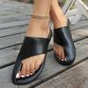 Minimalistische Römersandalen für Damen mit geschlossener Zehe