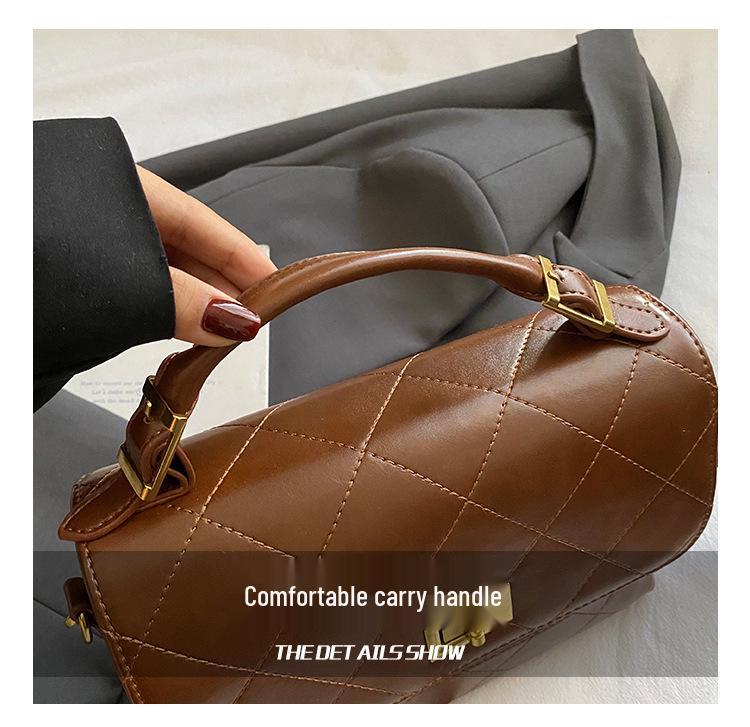 2025 Autumn Women's Frosted Diamond Pattern Chain Tote Shoulder Bag