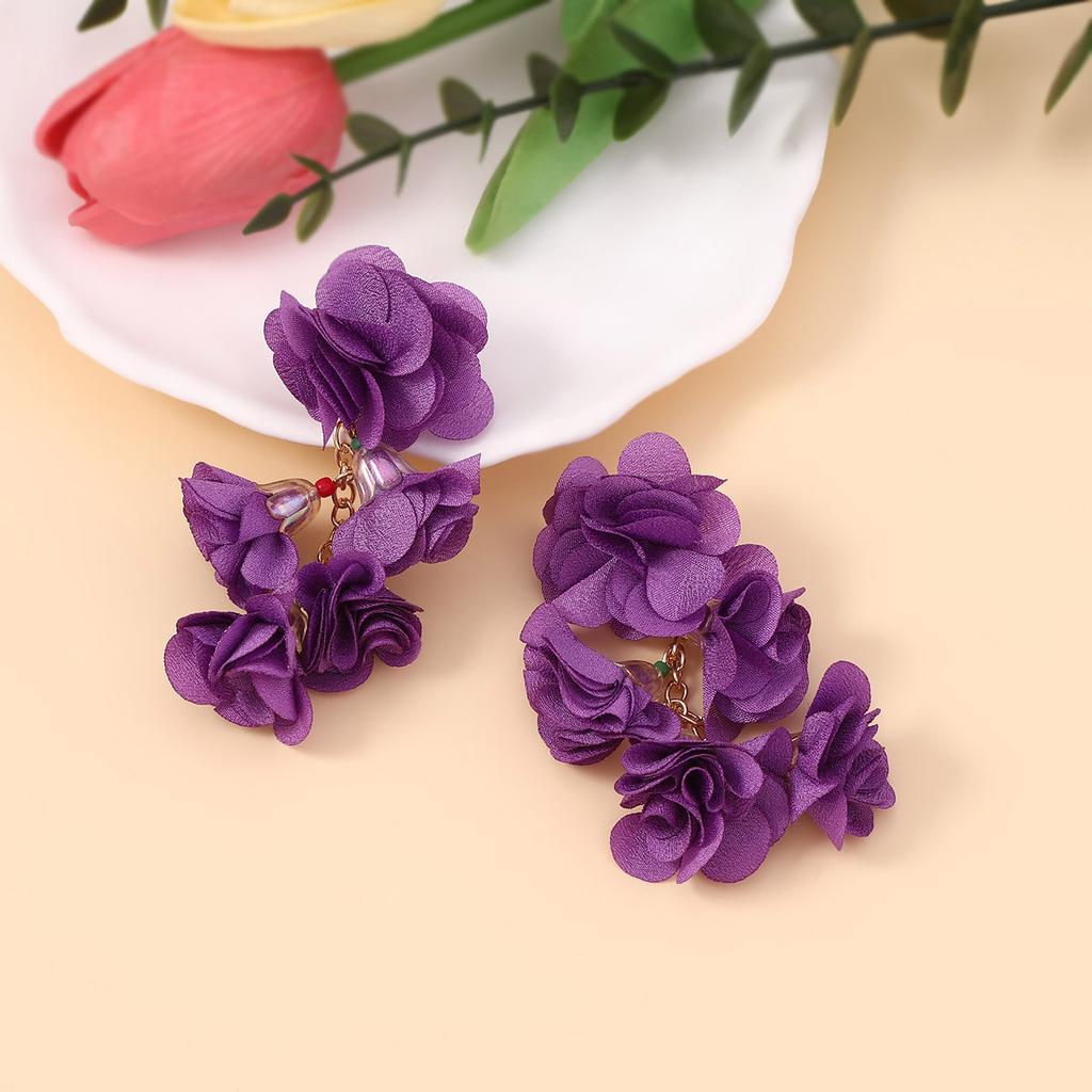 Kolorowe kolczyki z tkaniny w formie łańcuszka z kwiatami, w stylu boho, kolczyki w stylu etnicznym, świąteczne