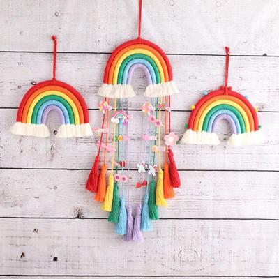 Prinse de vise cu ciucuri curcubeu, ornamente pentru decorul casei