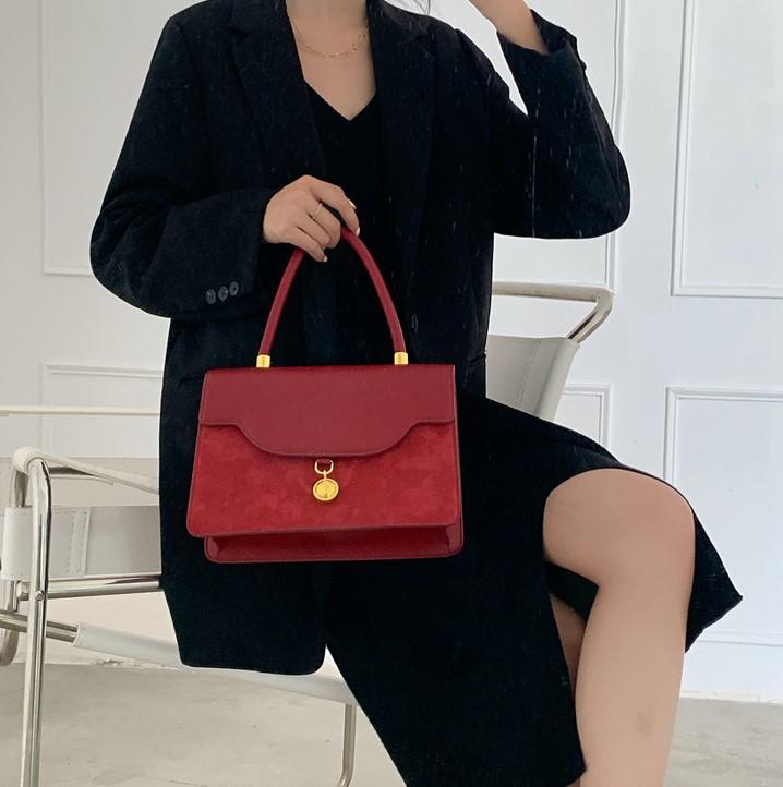 

Женские красные свадебные сумки 2024: Сумки свадебные большой вместимости красный