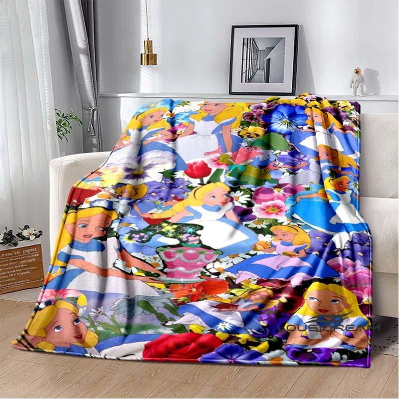 Alice in Wonderland Cartoon Print Plush Blanket, Extra Large Size, Warm and Comfortable, Suitable for Bed and Sofa Decoration.