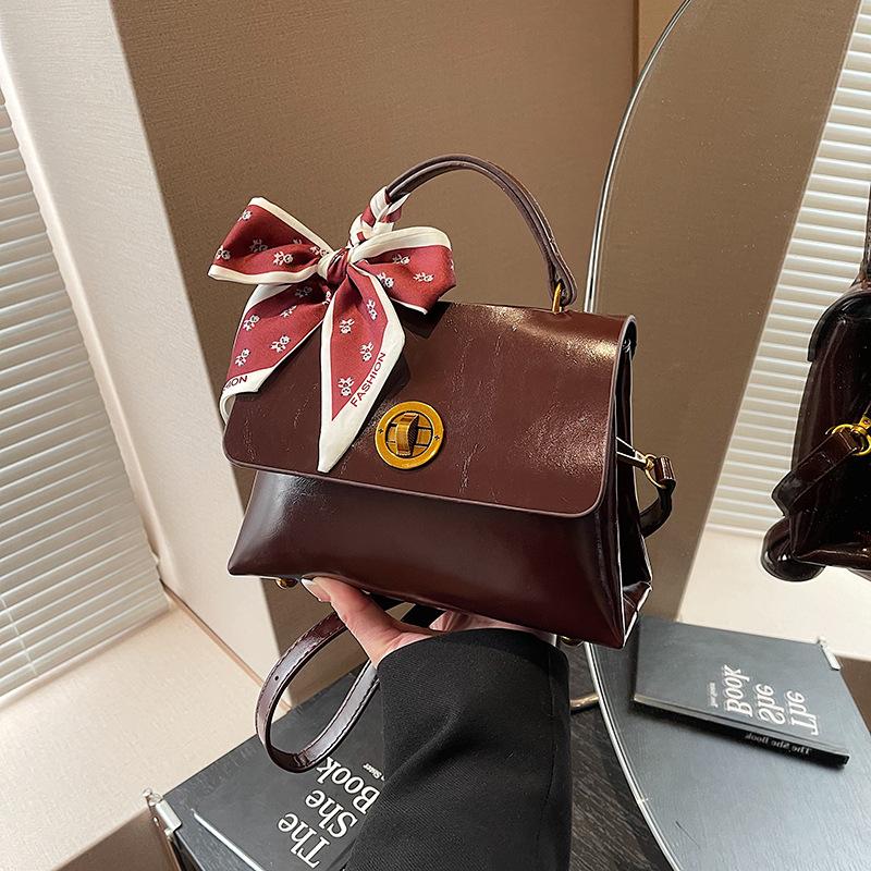 Premium Bag Women's New Casual Shoulder Bag Going Out Small Bag Commuting Messenger Small Square Bag