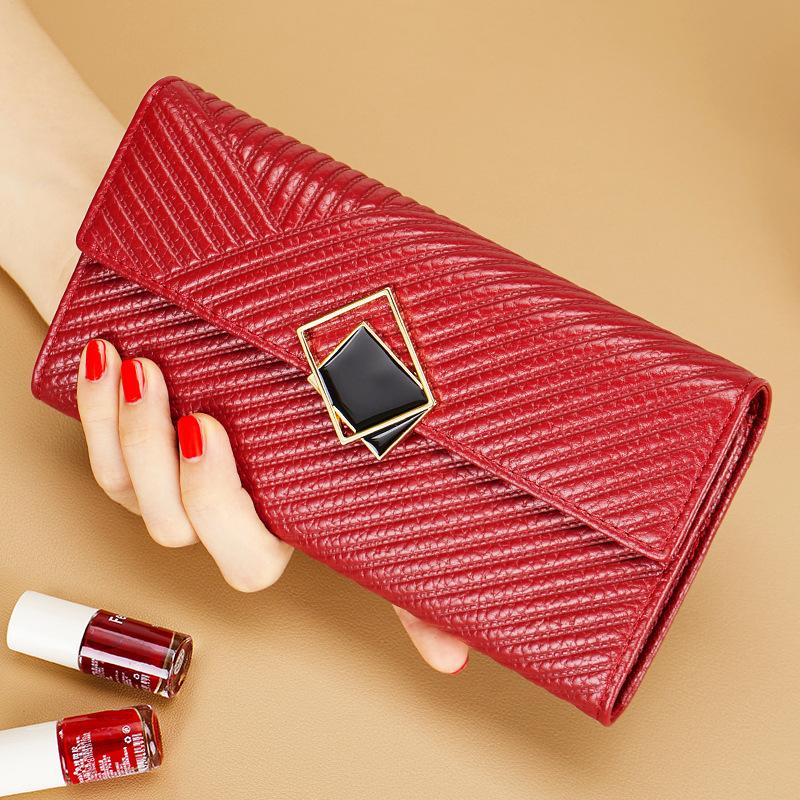 

Women s long leather wallet with large capacity and genuine leather бордовий