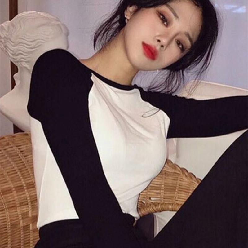 

Retro Hong Kong Chic Slim-Fit Raglan Tee: Black & White Long Sleeve Top for Women M світло-сірий колір/білий