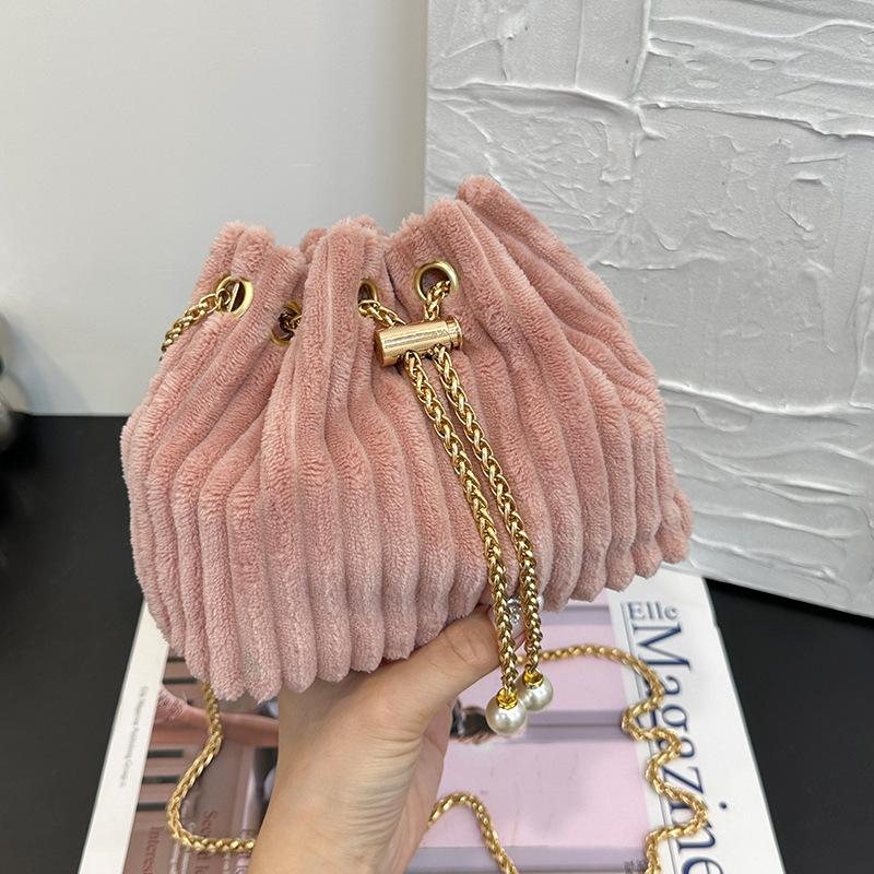 Personalized Chain Pearl Bag, Fashionable Crossbody Bag, Women's Niche Single-shoulder Bucket Bag