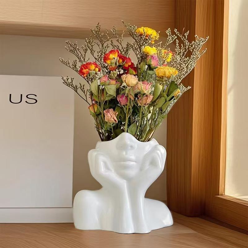 Nordic Style High-End Home Creative Vase, Luxurious Living Room Decorative Bottle Craft Ornament, Casual Home Decoration