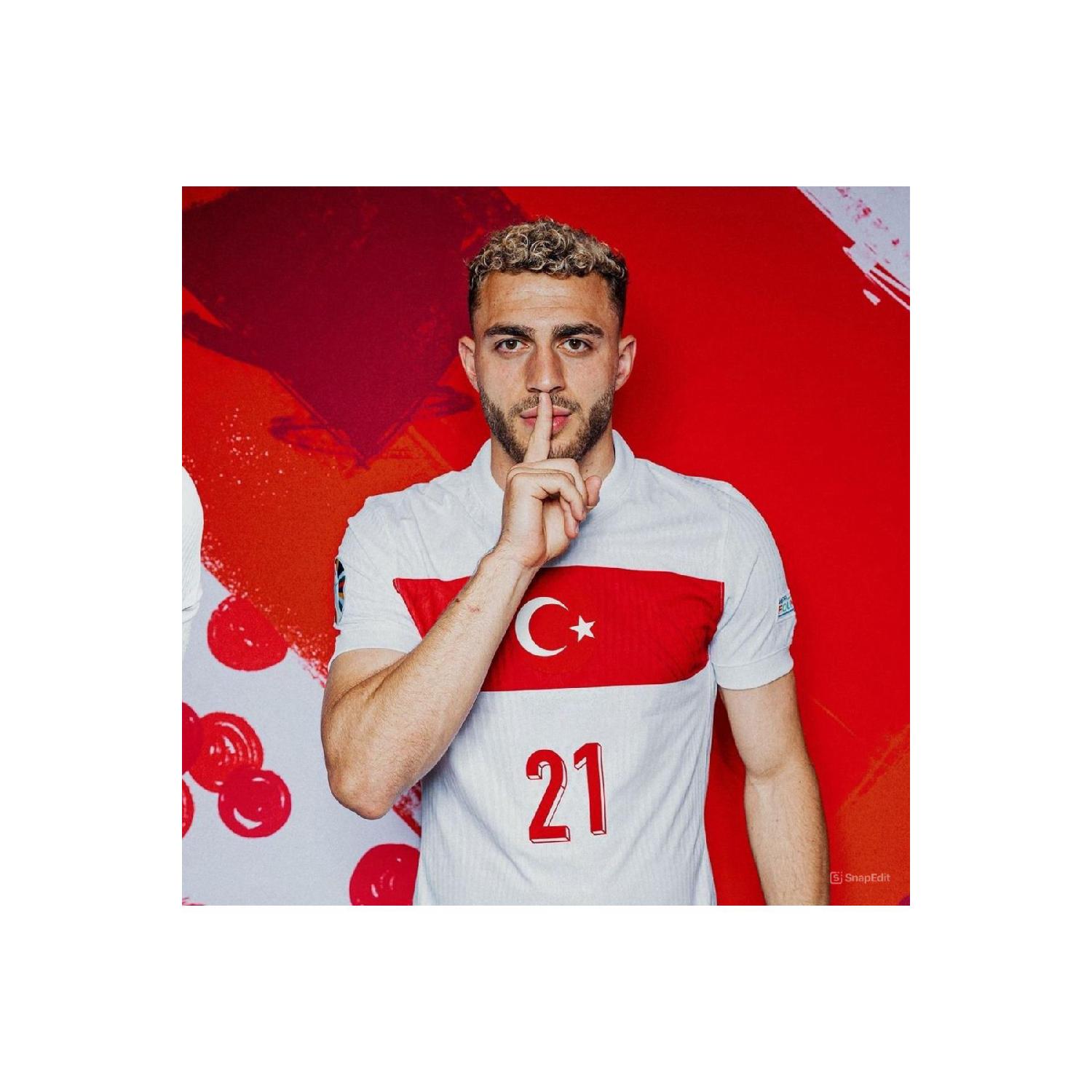 

Trkiye National Team Euro 2024 Bar Alper White Jersey S белый