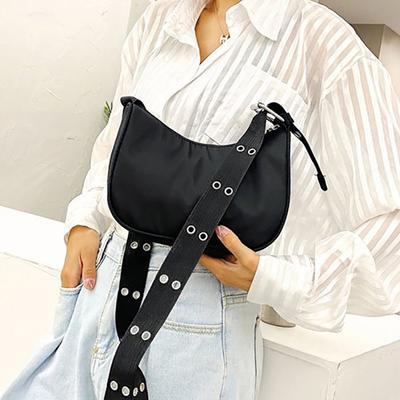 Casual axelväskor för kvinnor Svart Vattentät Nylon Crossbody-väska Coola tjejer Underarmsväska Plånbok