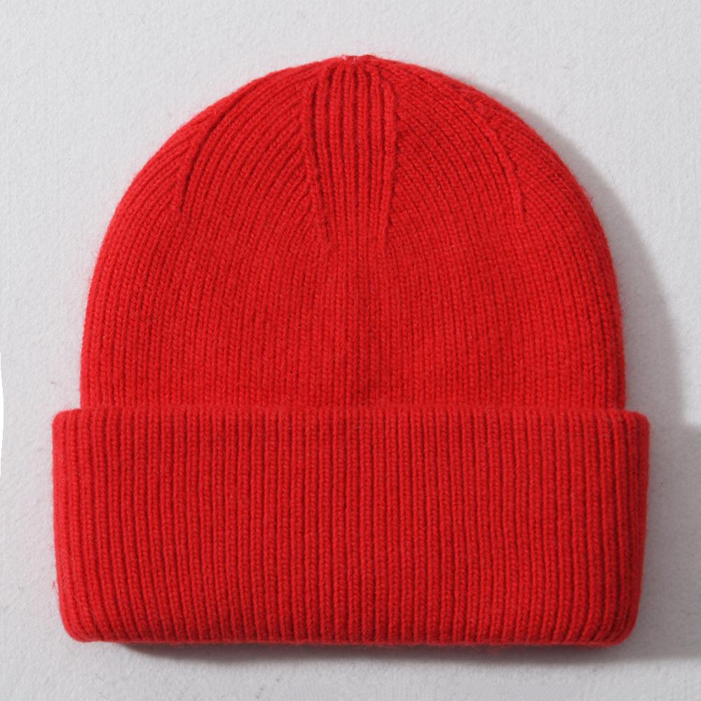 Custom Wool Beanie Hats for Women Luxury Warm Lambs Wool Knitted Winter Bennie for Business Travel Hand Drawn Logo