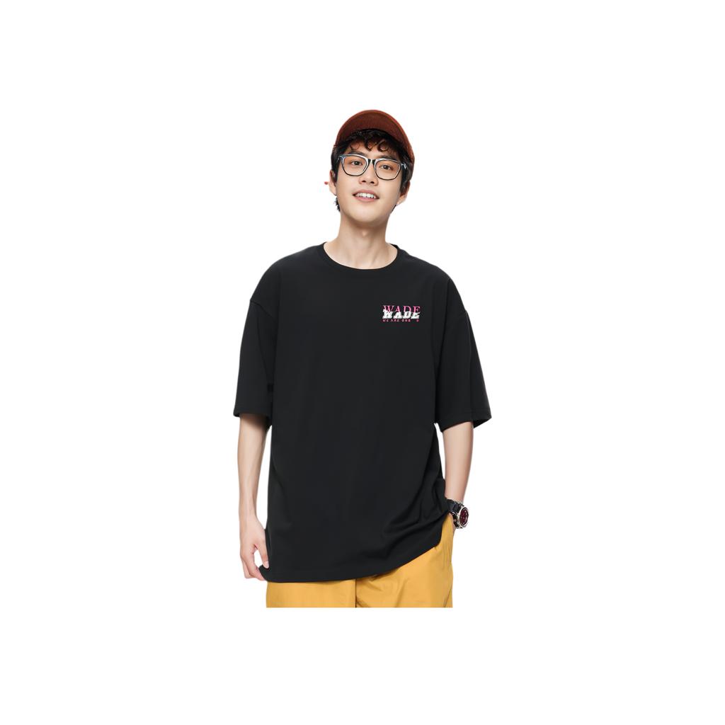 Li-Ning Wade Series Printed Letter Crew Neck Loose Short Sleeve T-Shirt Men Tops Black AHSU361-6