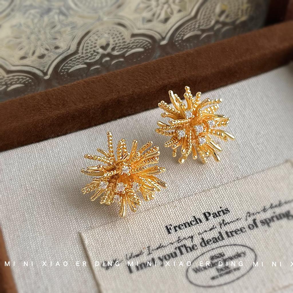 

Spring needle dandelion art breath designer simple ins earrings new stud earrings wholesale